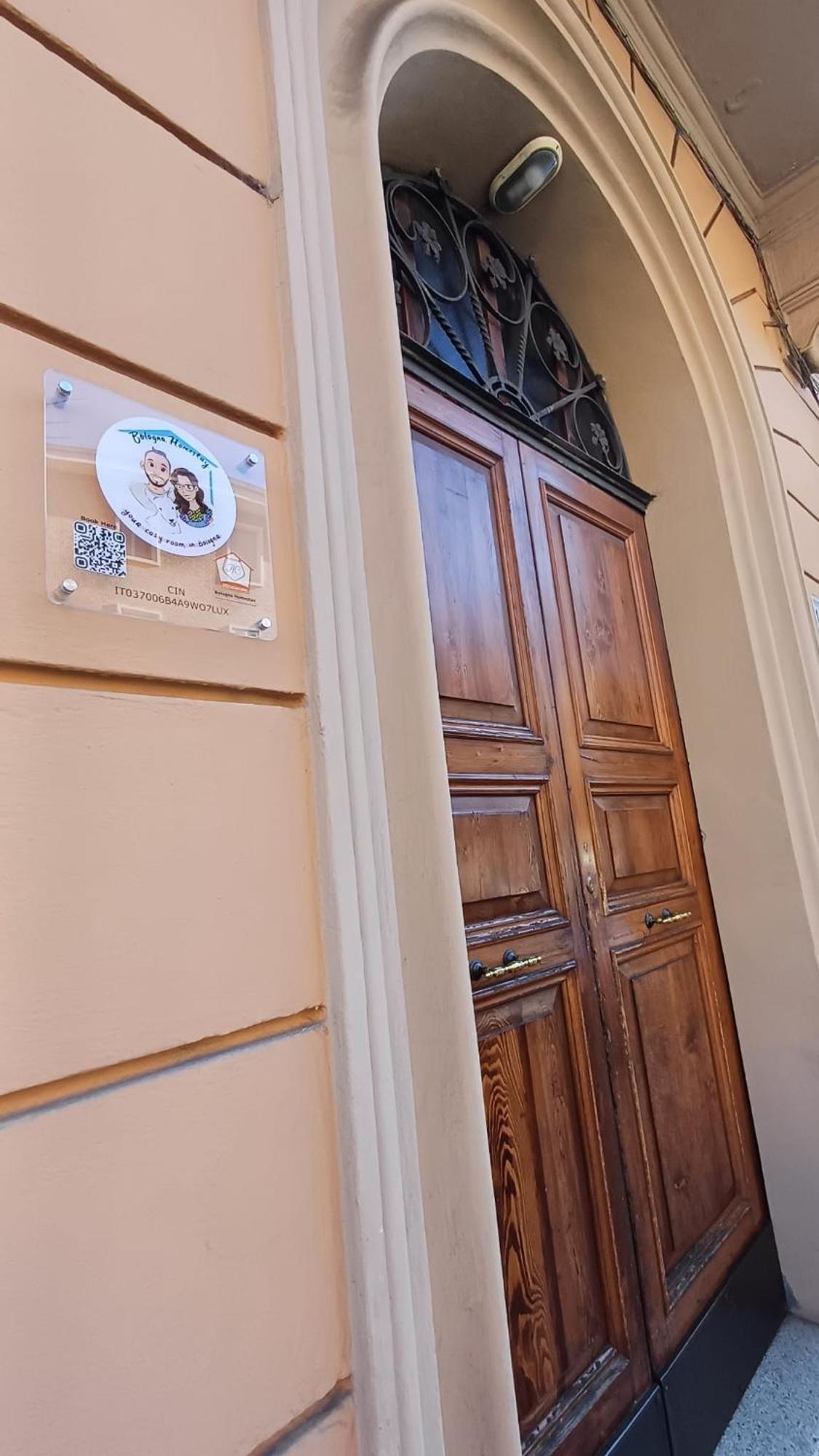 Bologna Homestay Bagian luar foto